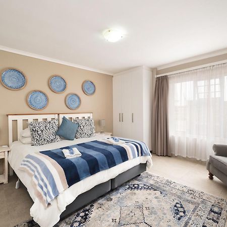 Admirals Lodge Guest House And Brightways Self Catering Apartments بورت اليزابيث المظهر الخارجي الصورة